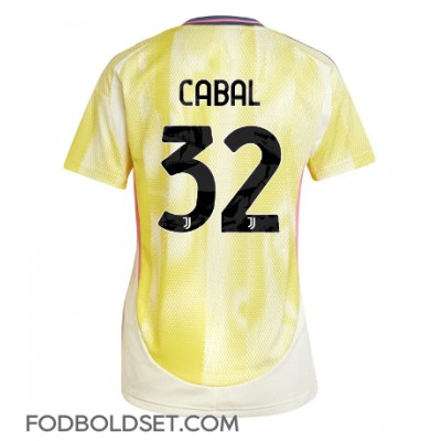 Juventus Juan Cabal #32 Udebanetrøje Dame 2024-25 Kortærmet Juventus Juan Cabal #32 Udebanetrøje Dame 2024-25 Kortærmet